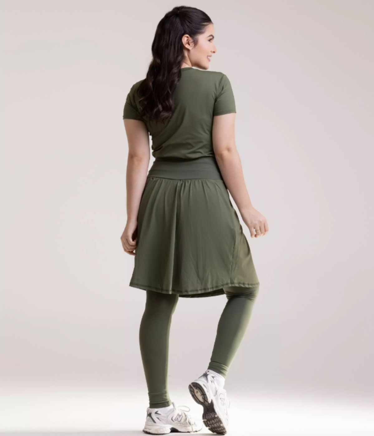 Calça Saia e Camiseta - Conjunto Serenidade