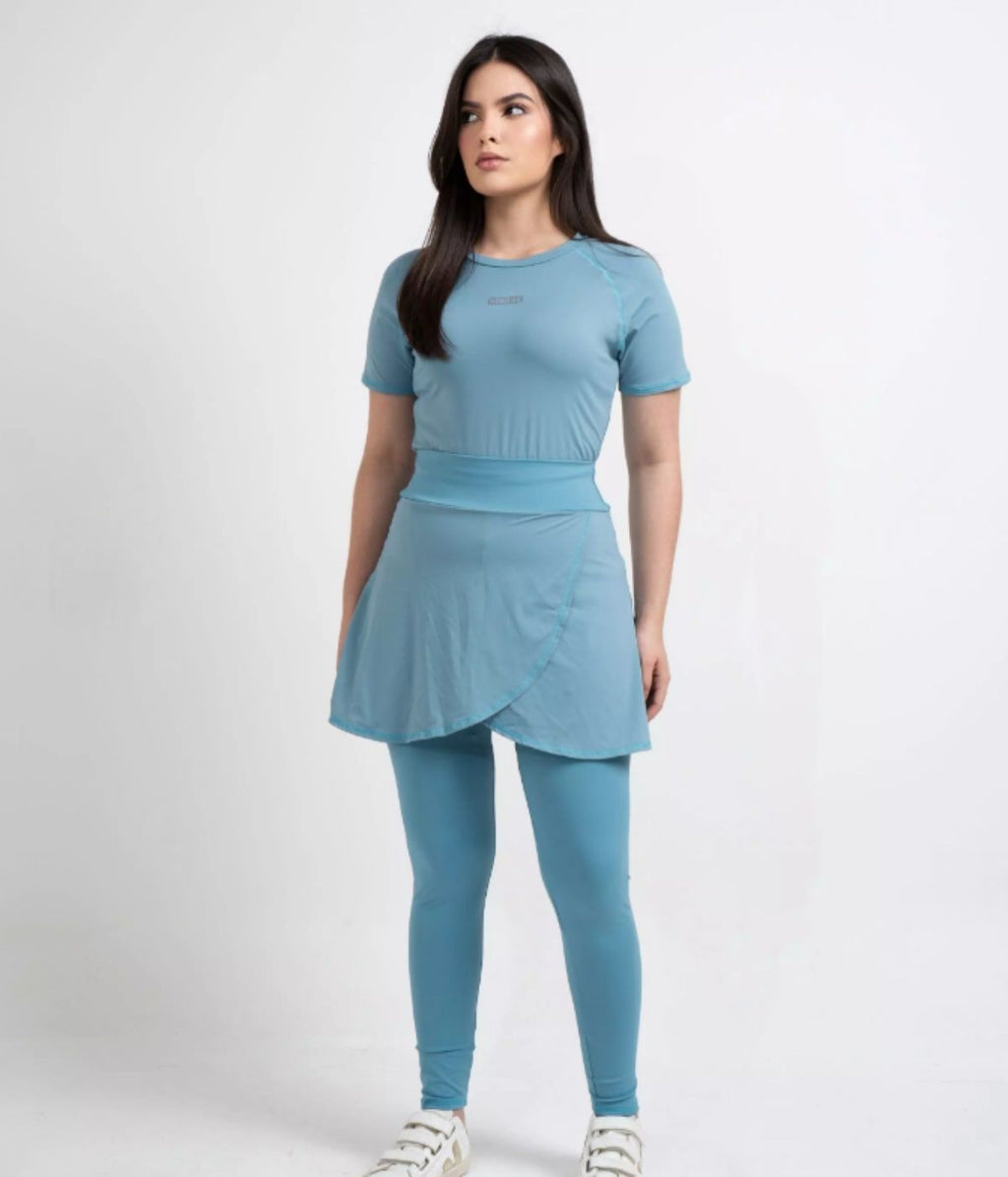 Calça Saia e Camiseta - Conjunto Moments